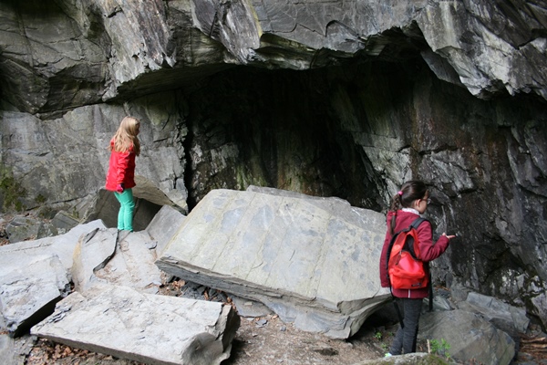 Bärenhöhle - Wandern mit Kindern